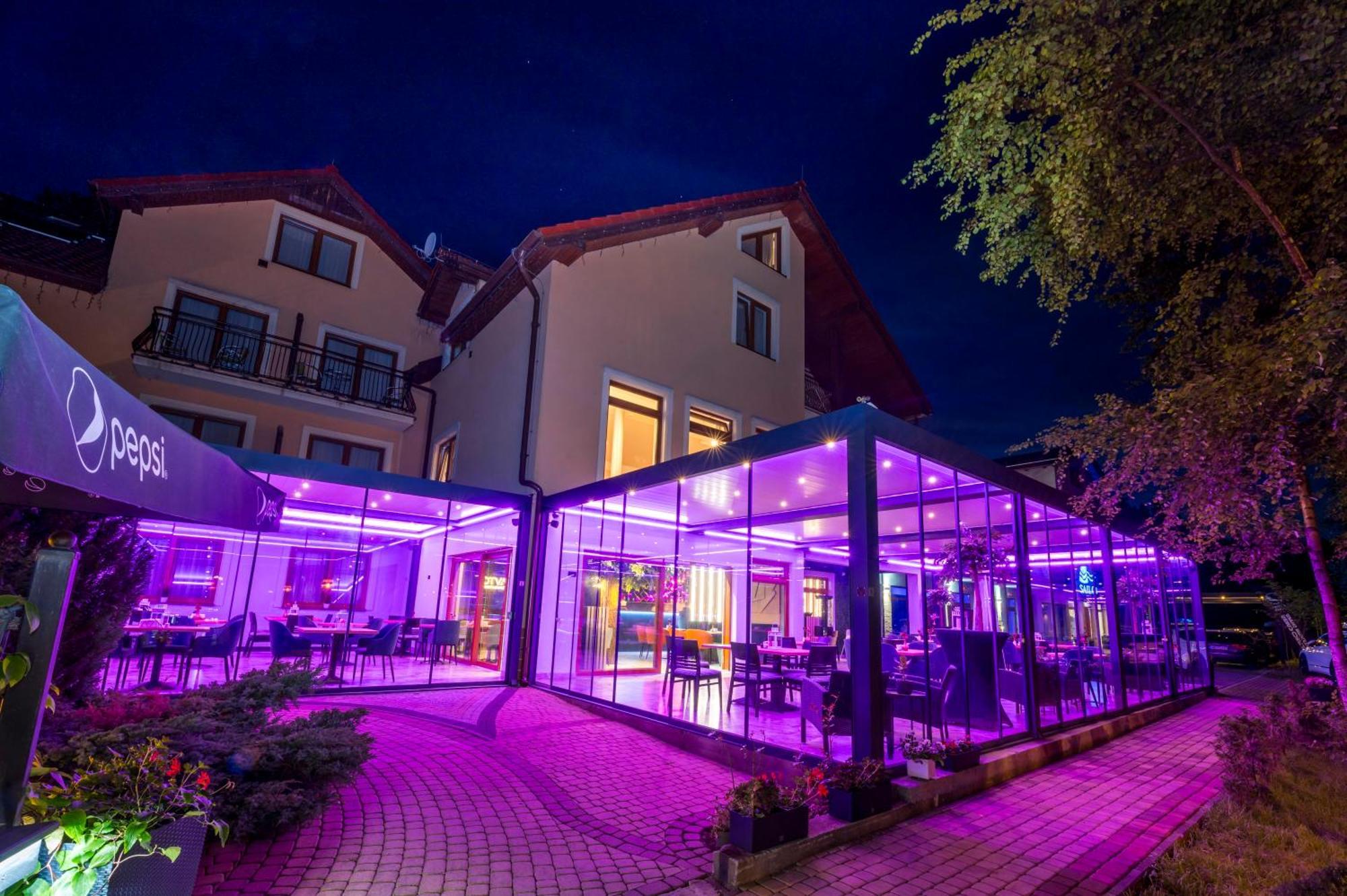 Hotel Sailor Łeba Buitenkant foto