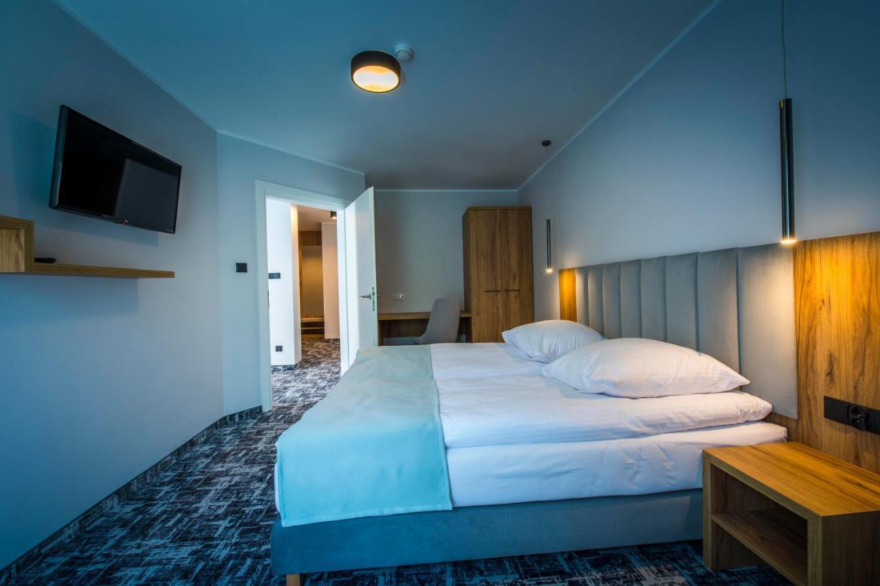 Hotel Sailor Łeba Buitenkant foto